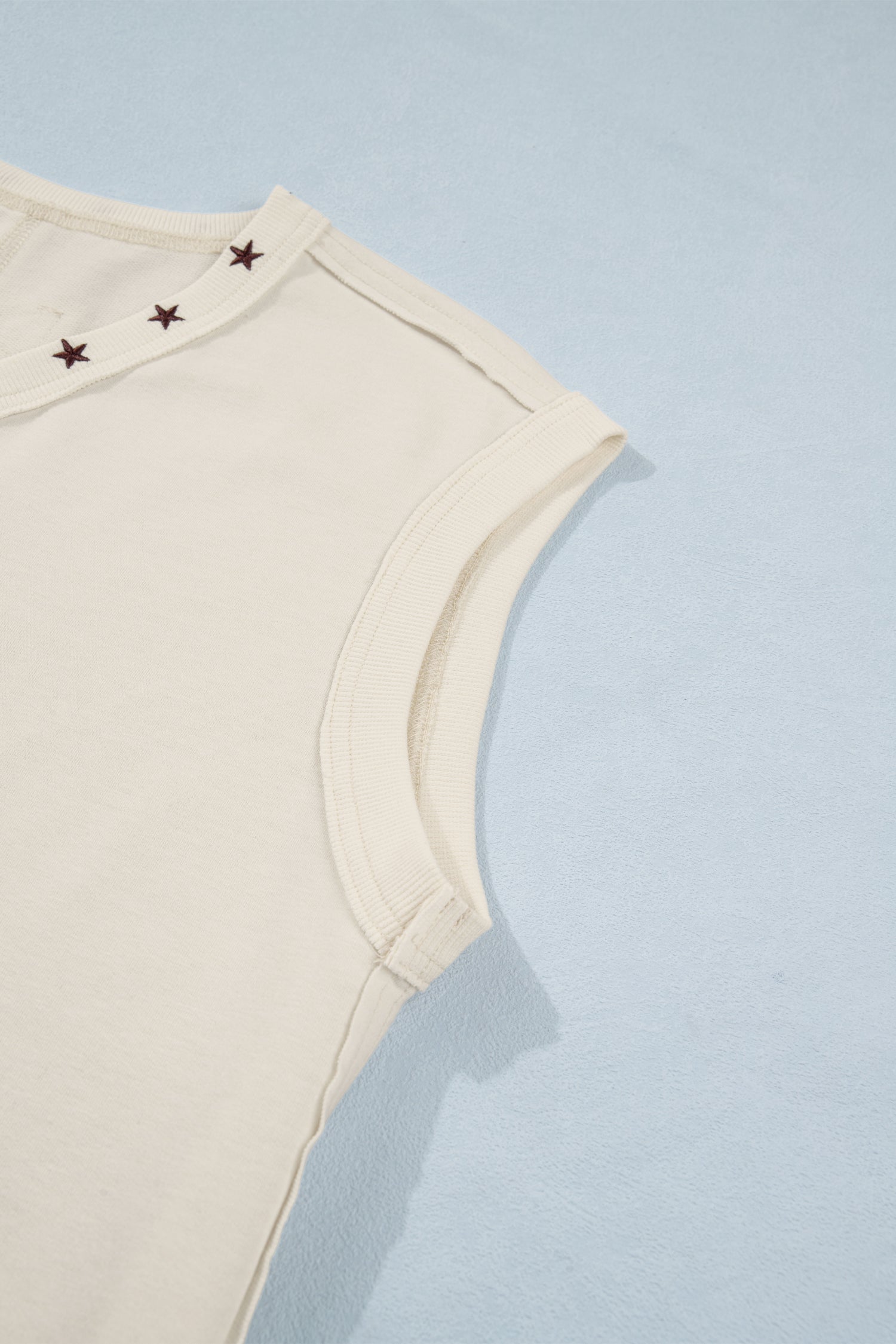 White Horseshoe Embroidered Star Trim V Neck Loose Tank Top
