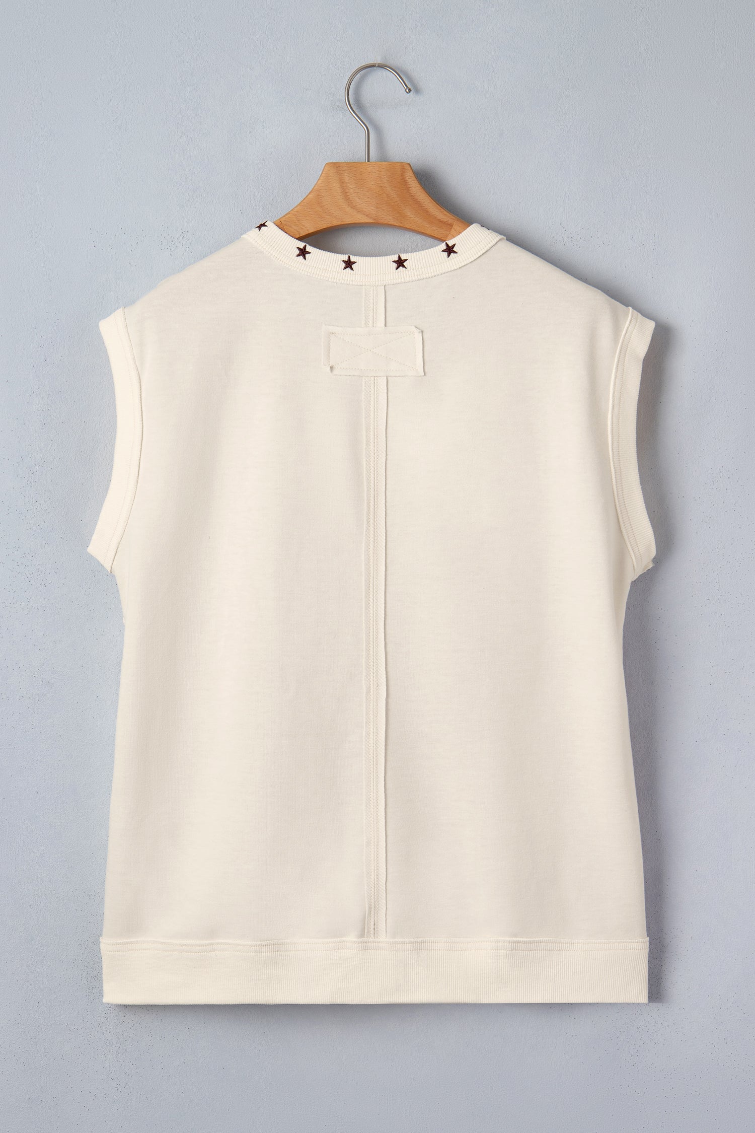 White Horseshoe Embroidered Star Trim V Neck Loose Tank Top