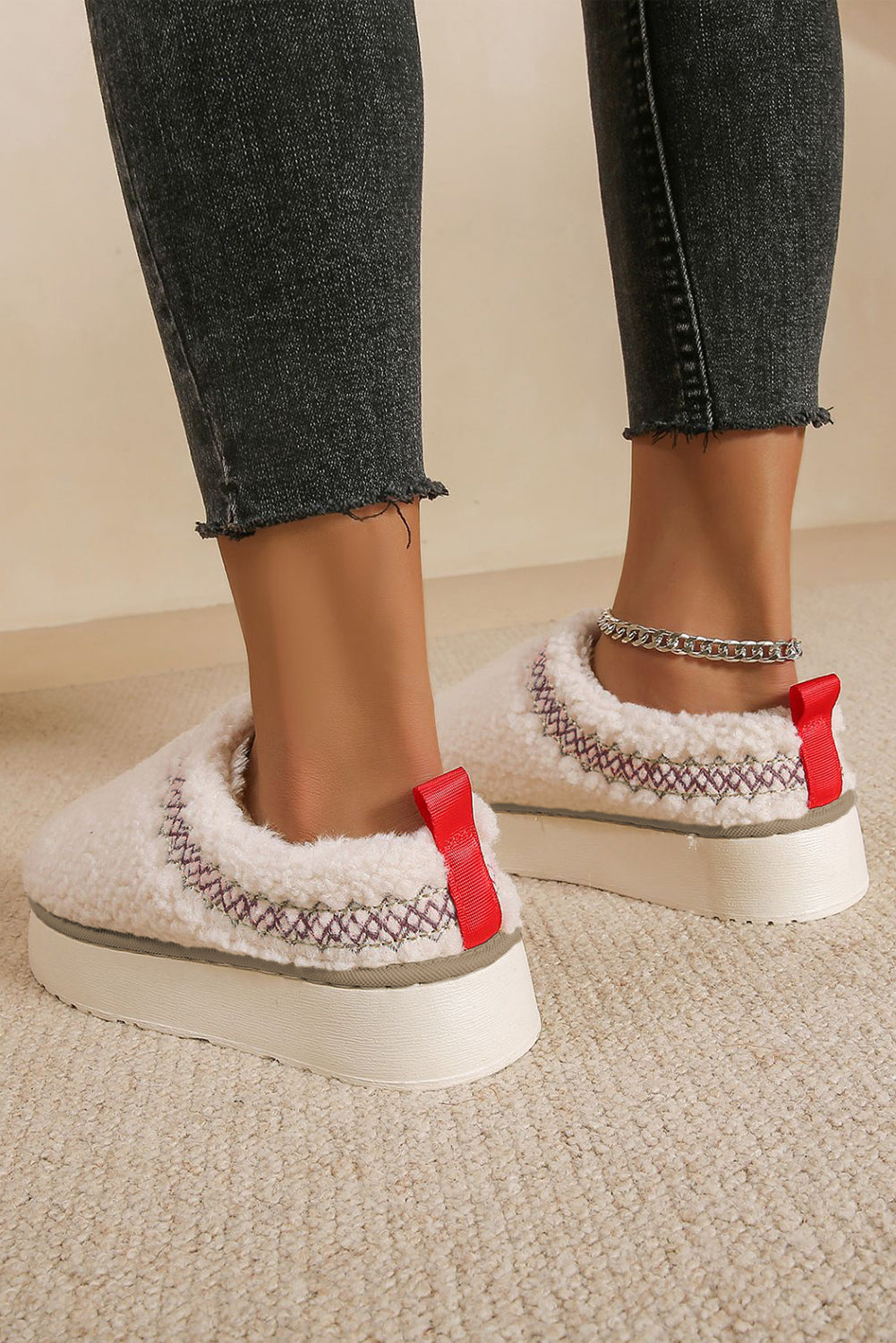 White Fleece Contrast Trim Plush Thick Sole Slippers