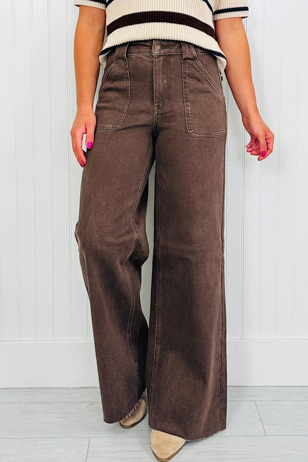 Dark Brown Retro Washed Patch Pocket Loose Jeans
